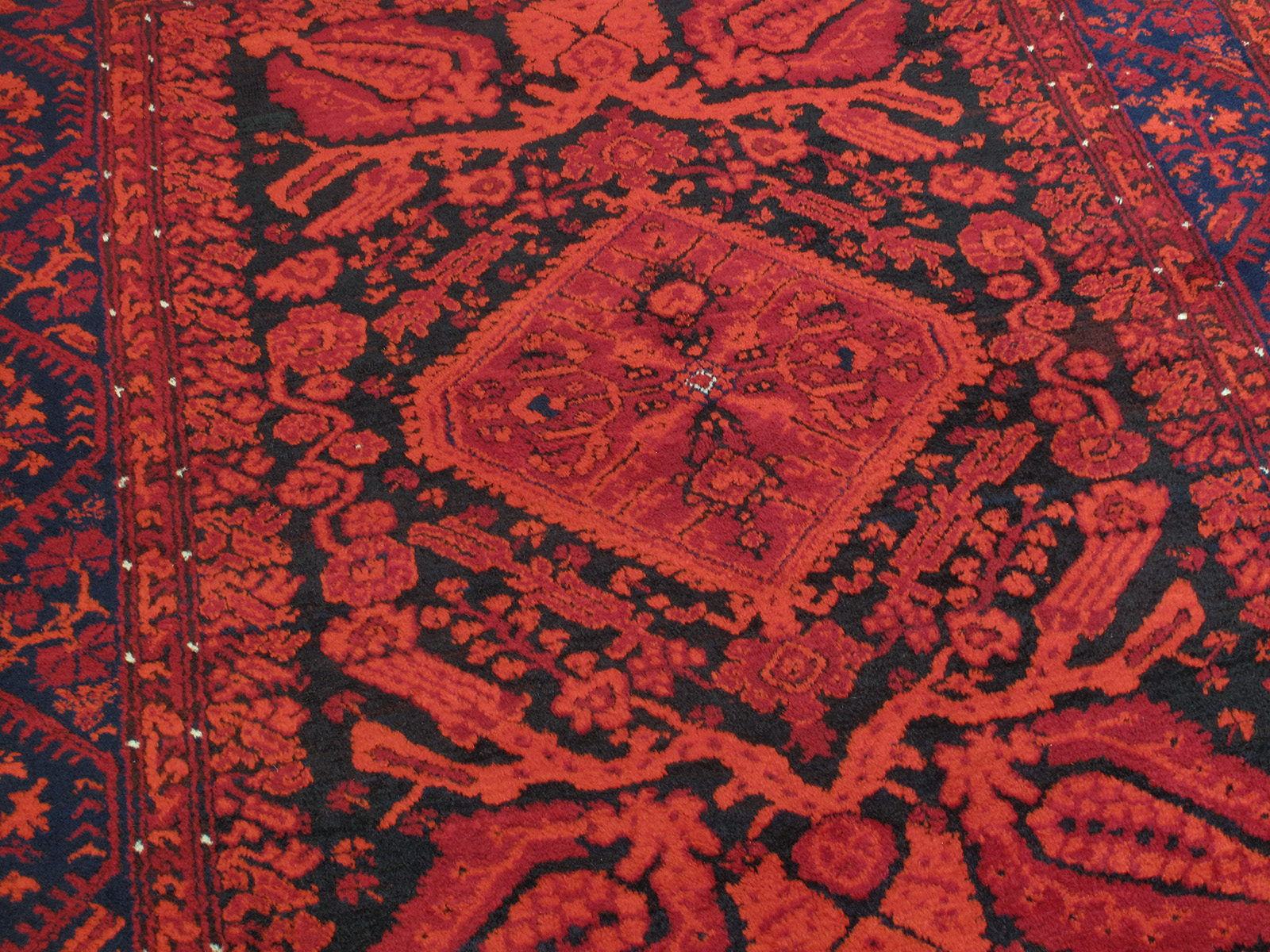 Double Knot knot the same old rug store